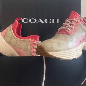 Coach Tech C270 Tech Runner